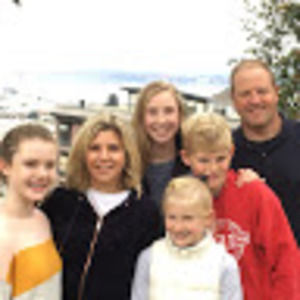 Meet your Posher, Elisa